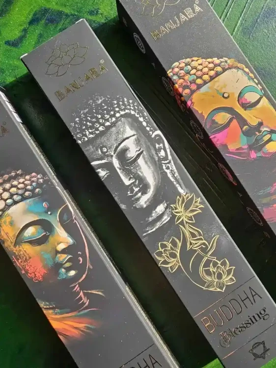zestaw-kadzidel-tercet-mocy-banjara-buddha-wisdom-blessing-bliss-45g (4).webp