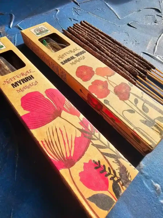 zestaw-prestiz-namaste-india-natural-myrrh-sandalwood-30g (3).webp