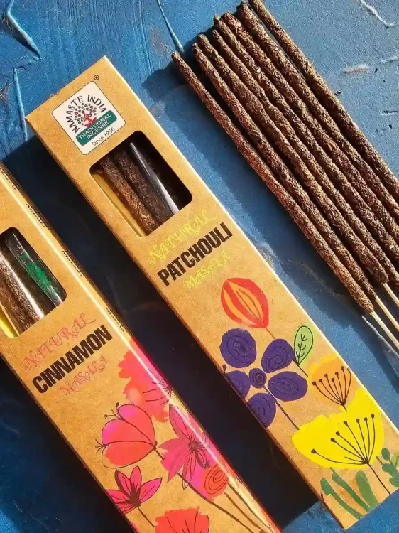 zestaw-sukces-namaste-india-natural-cinnamon-patchouli-30g (4).webp